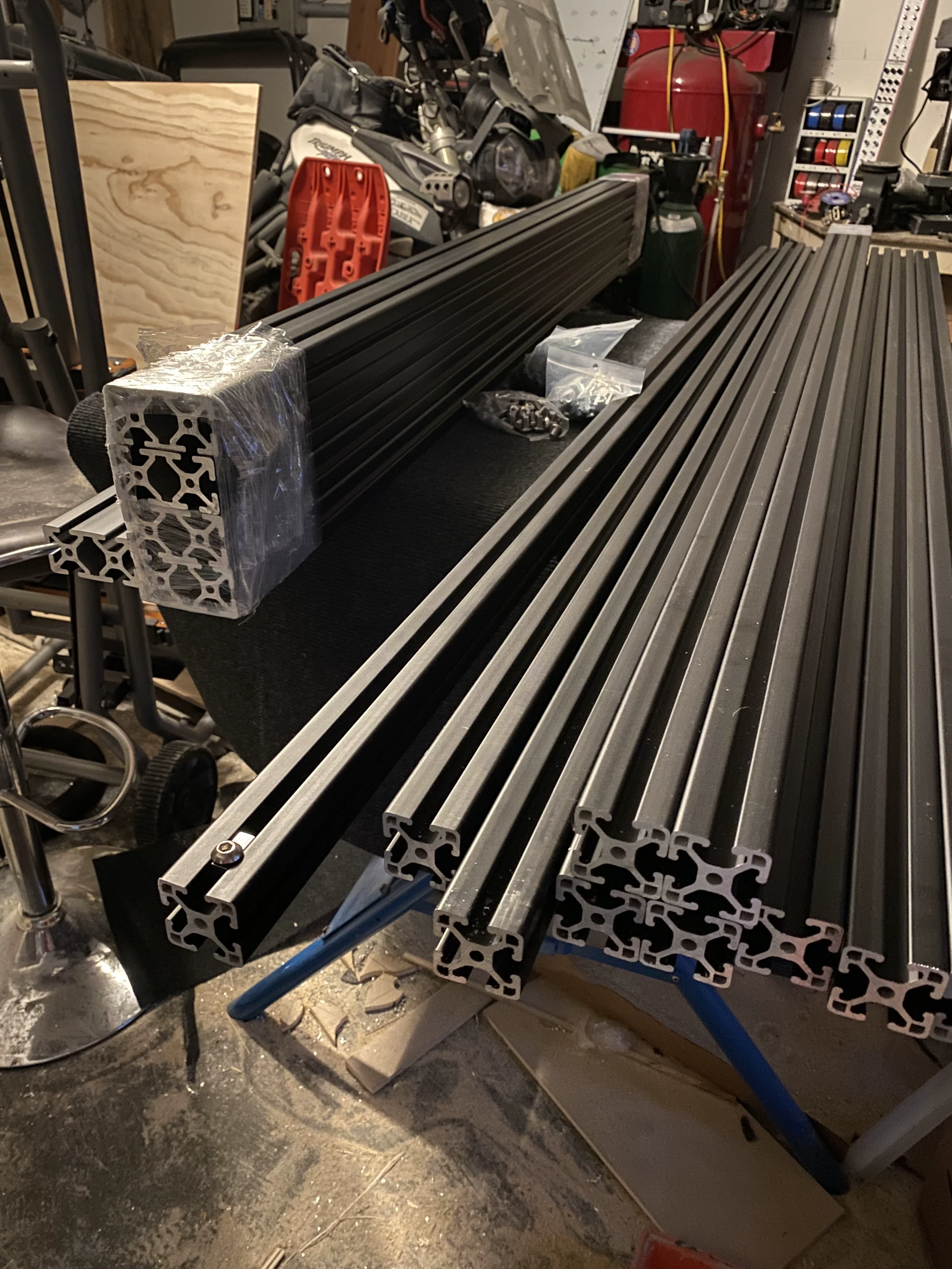 Aluminum extrusion materials and fasteners laid out